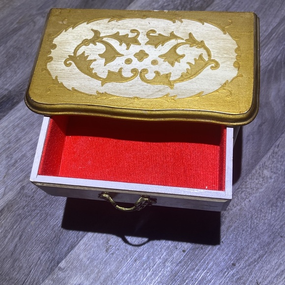 Jewellery Box - Picture 4 of 4
